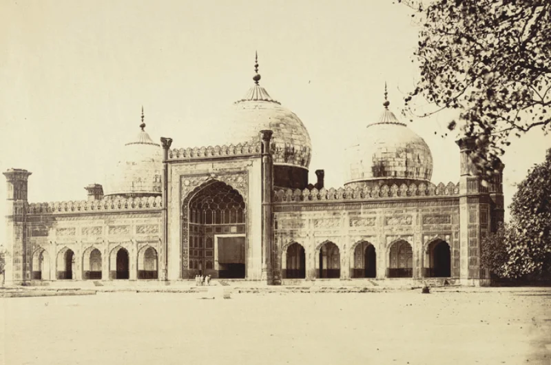 Badshahi Mosque- The Symbol of Mughal Grandeur