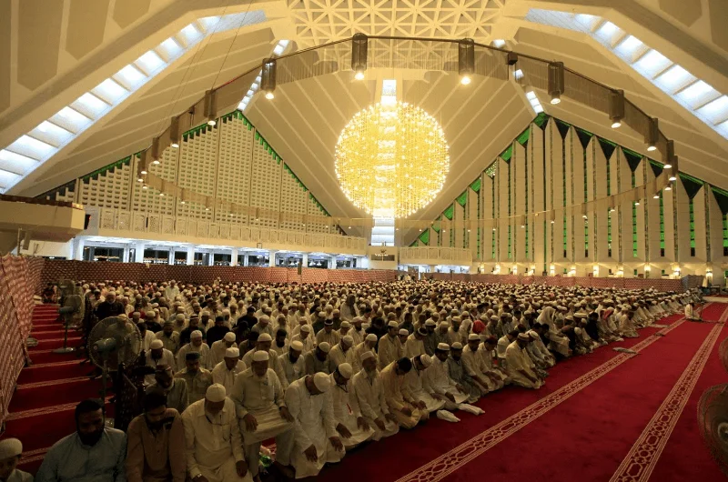 faisal masjid inside