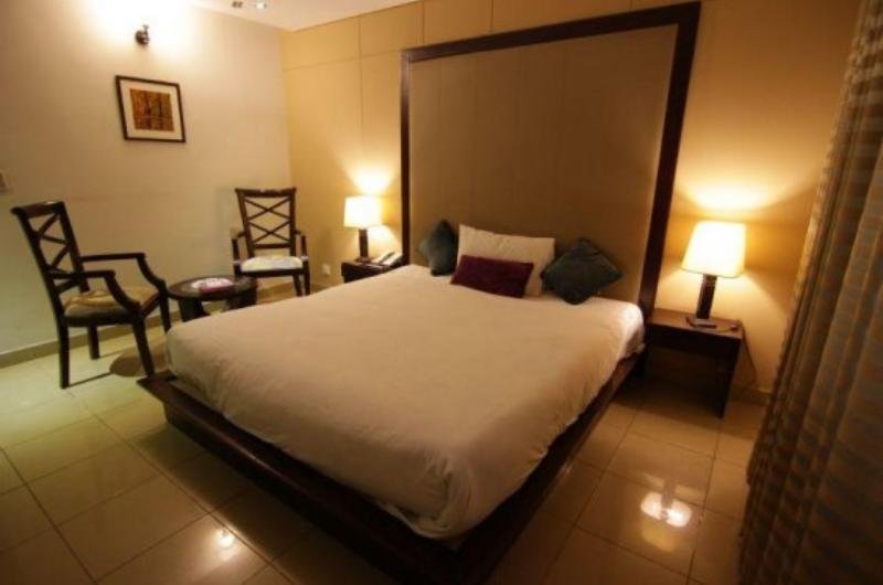 Hotel Grand Inn Lahore