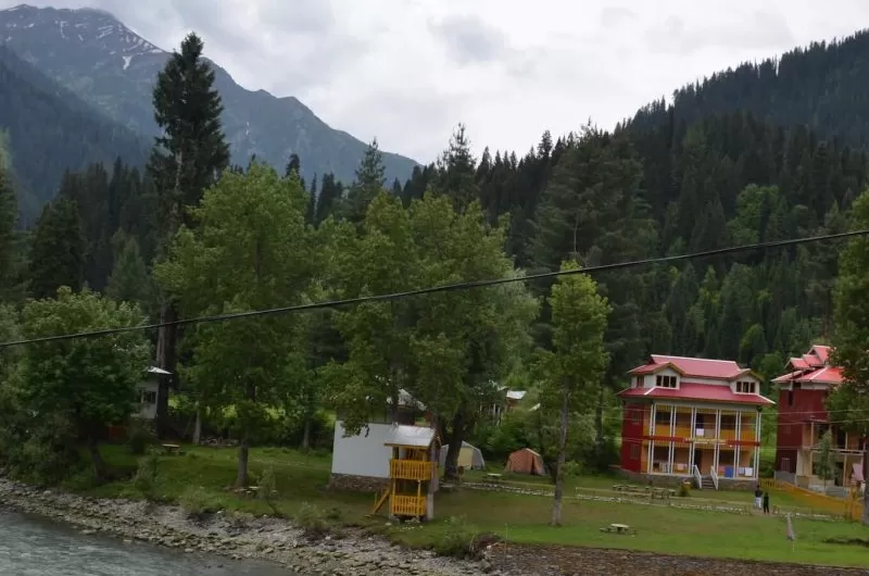 3 Days Trip to Neelum Valley Taobat (Kashmir)